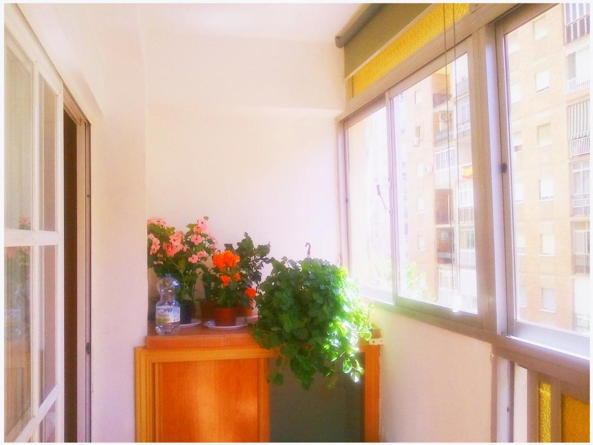 Bonito Apartamento Centrico Y Cerca De La Playa. Málaga Kültér fotó